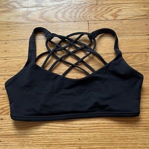 Lululemon Free to Be Womens Sports Bra (Size 6)